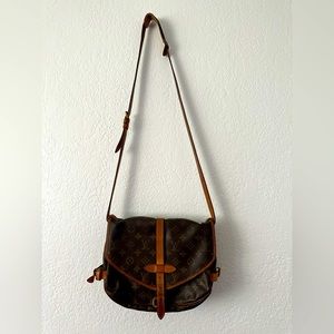 LOUIS VUITTON VINTAGE CROSSBODY